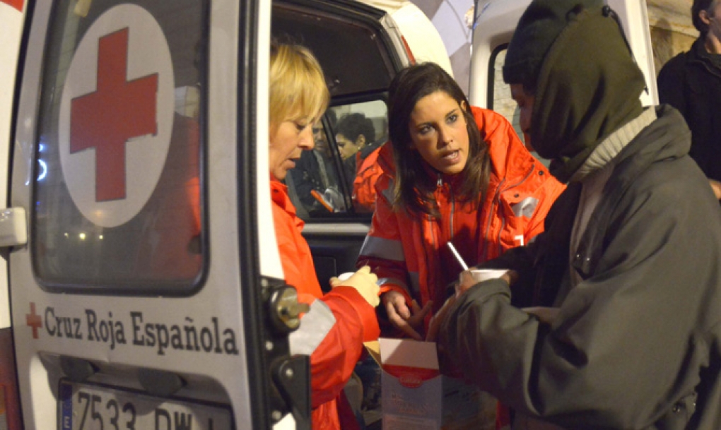 Cruz Roja intensifica su intervención con personas sin hogar ante la bajada de las temperaturas