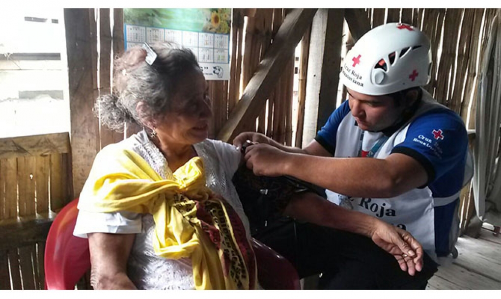 Cruz Roja Española envía mantas y toldos de plástico para las víctimas del terremoto de Ecuador
