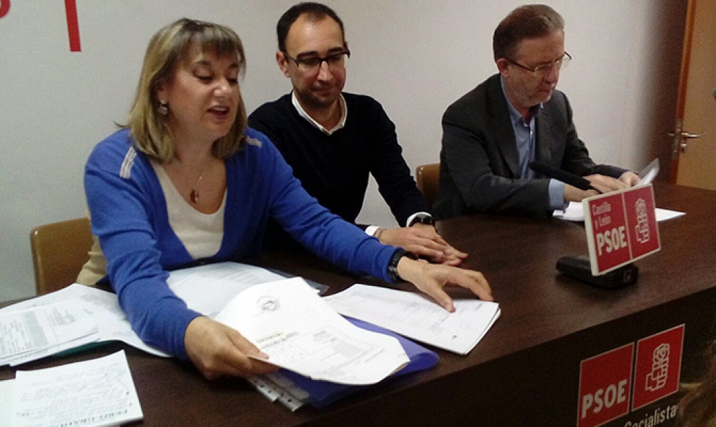 El PSOE presenta contratos de un día a médicos y exige a Sáez Aguado que «vaya redactando su dimisión»
