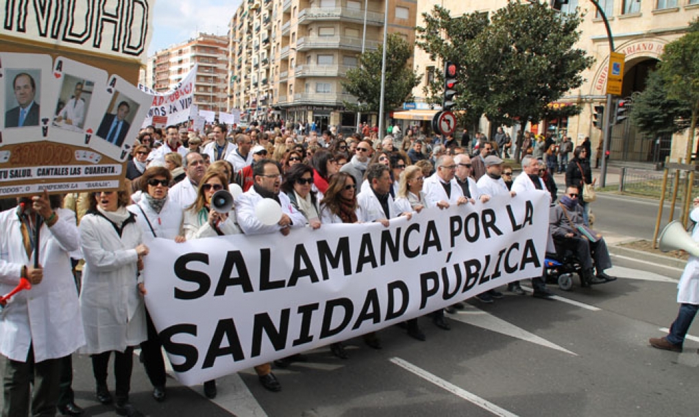 Convocada una concentración en la Plaza Mayor de Salamanca para el martes 19 de julio por la situación del hospital