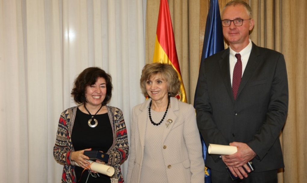 El Observatorio Europeo de las Drogas y las Toxicomanías y la Dirección General de Tráfico recogen las Medallas de Oro del Plan Nacional