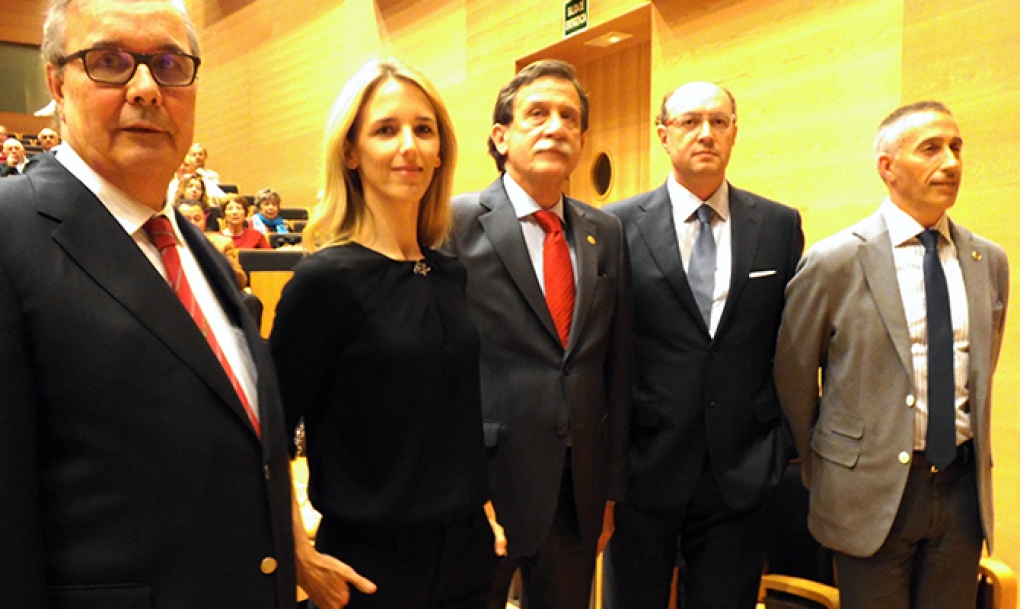 «No hace falta una segunda transición, sino políticos a la altura de la primera transición»