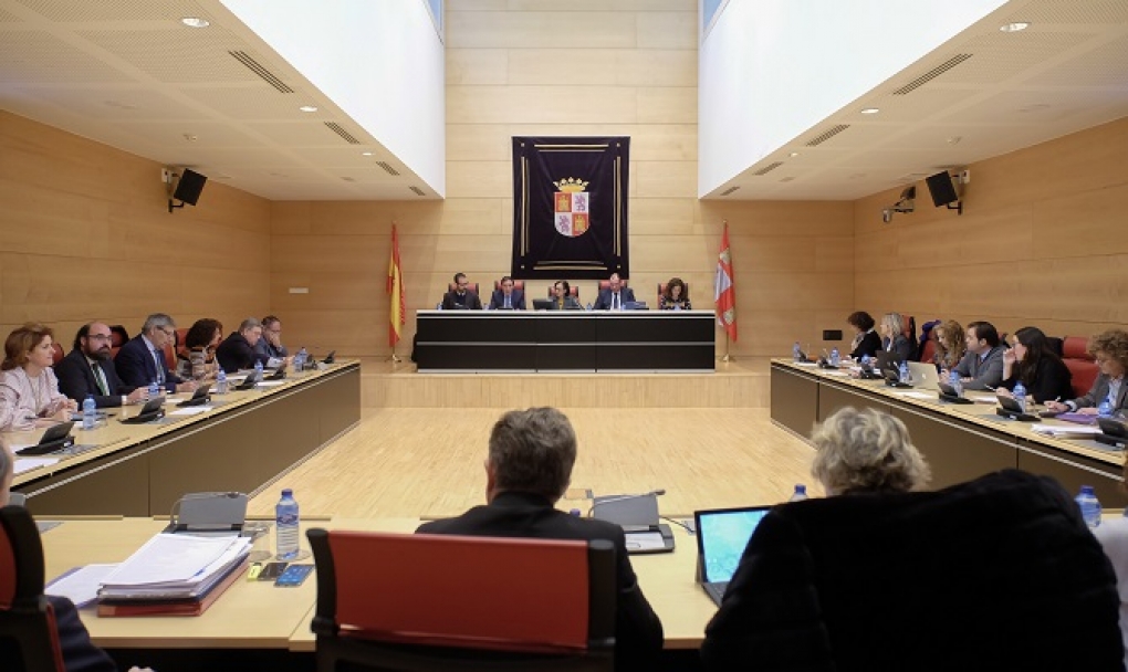 Sáez ofrece &#8220;diálogo&#8221; para &#8220;prestigiar&#8221; la sanidad de Castilla y León tras presentar informes que avalan su &#8220;razonable&#8221; calidad