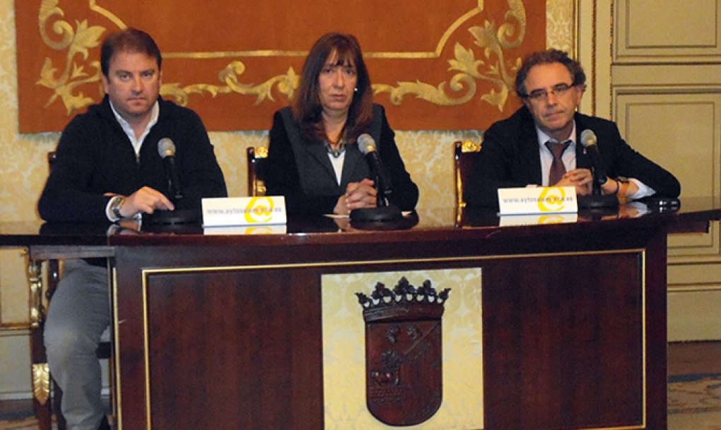 Los estudiantes de Farmacia debaten sobre los desafíos del sector desde la formación hasta el ejercicio profesional
