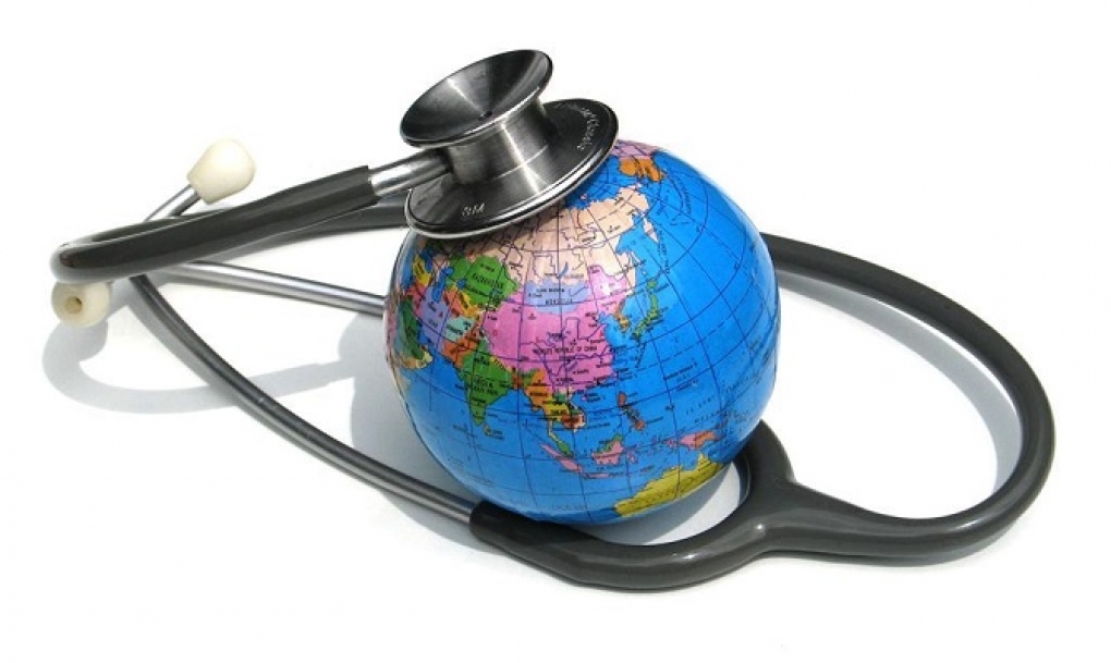 Más de cien médicos españoles fueron cooperantes y voluntarios internacionales en 2020
