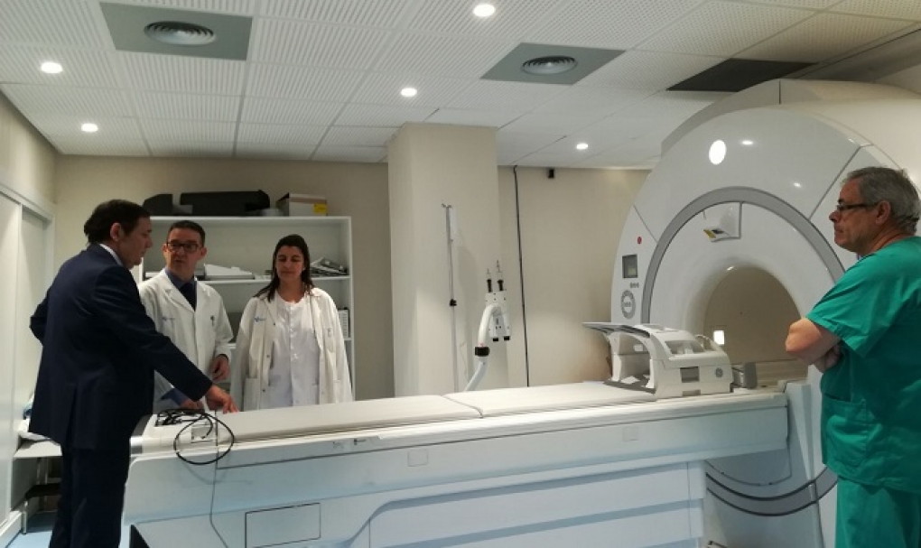 La nueva resonancia magnética nuclear del hospital de Salamanca hará 9.700 estudios anuales con mejoras para el paciente