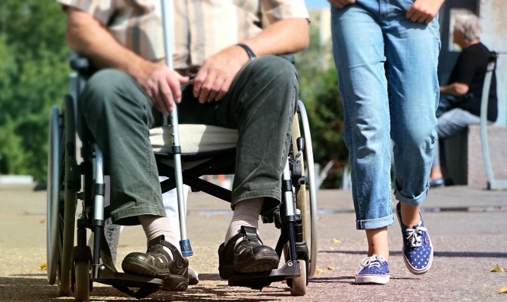 Castilla y Léon concede casi 6,7 millones de euros a 822 municipios para promover la contratación de 1.318 personas con discapacidad