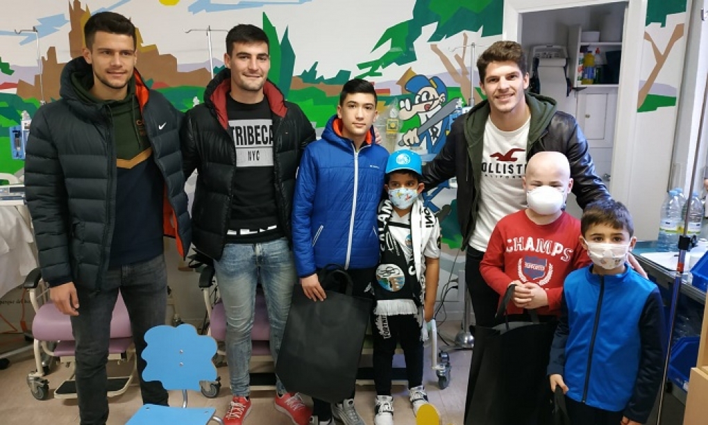 Los Reyes Magos llevan ilusión y regalos a los niños hospitalizados