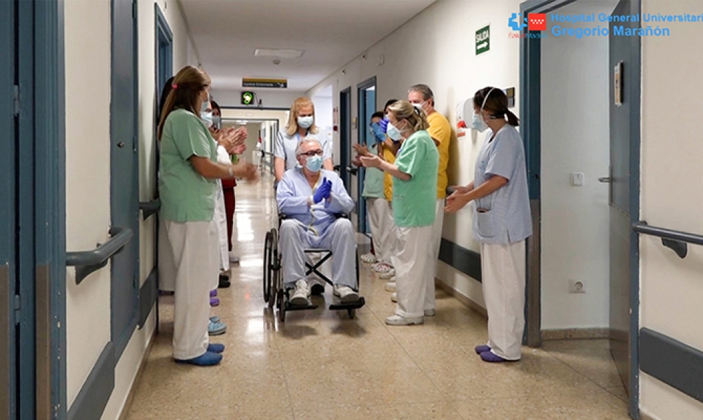 El Gregorio Marañón da el alta hospitalaria a su paciente 6.000 ingresado por covid-19