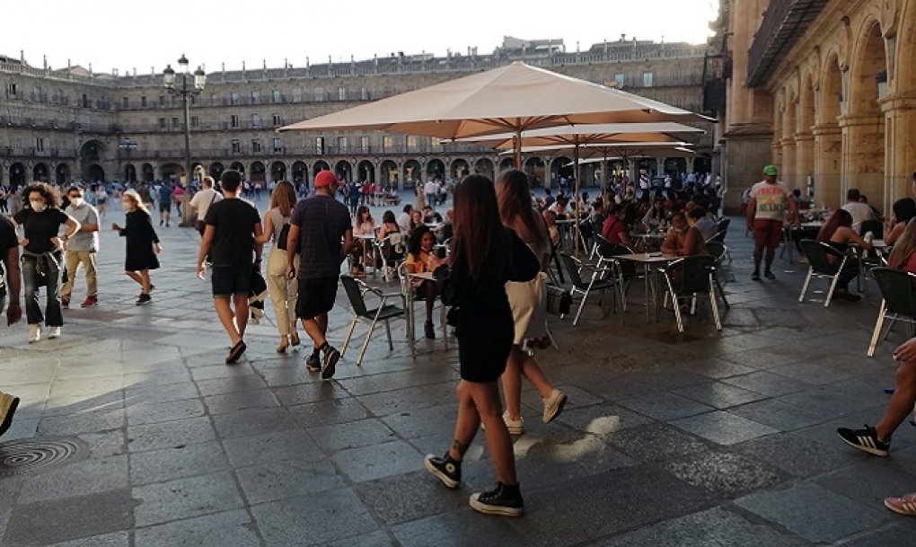 Castilla y León aprueba las nuevas actuaciones en salud pública frente a la COVID-19, en vigor desde la medianoche de mañana