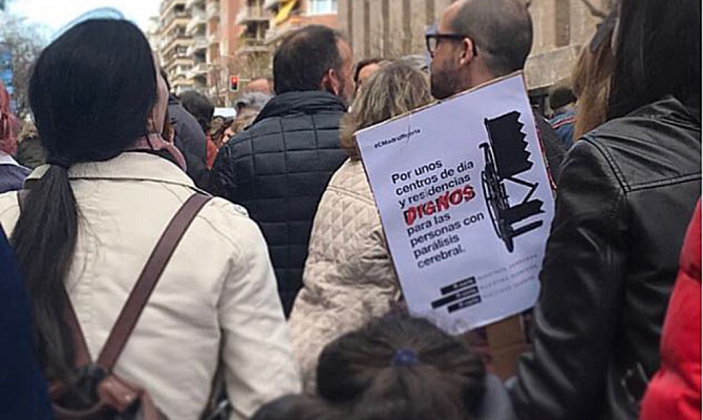 Protesta en Madrid por la «grave situación» de las personas con parálisis cerebral