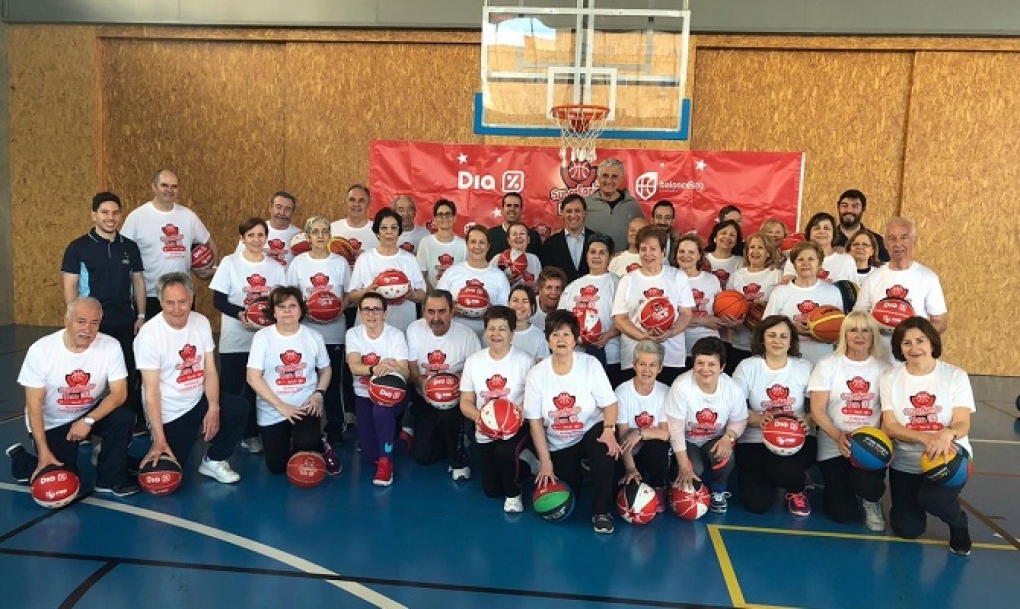 Salamanca acoge ‘SúperSenior’ para promover la práctica de baloncesto entre las personas mayores de 50 años