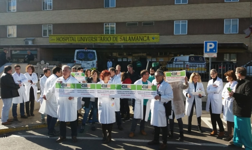 El Sindicato Médico no descarta llegar a la huelga si Sanidad no atiende sus demandas para &#8220;dignificar&#8221; la profesión
