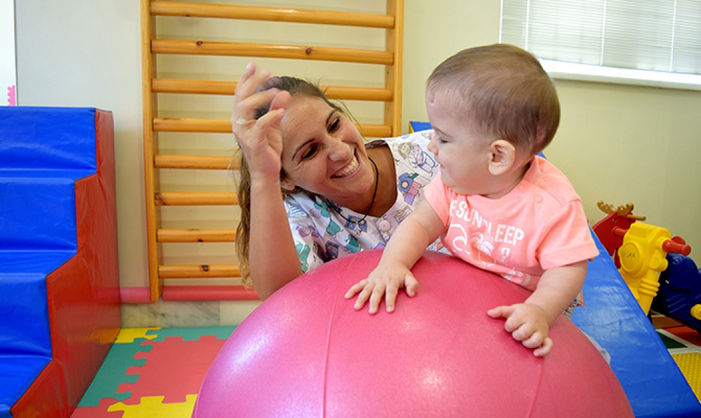 El verano favorece la realización de actividades para el desarrollo de niños con trastornos motores