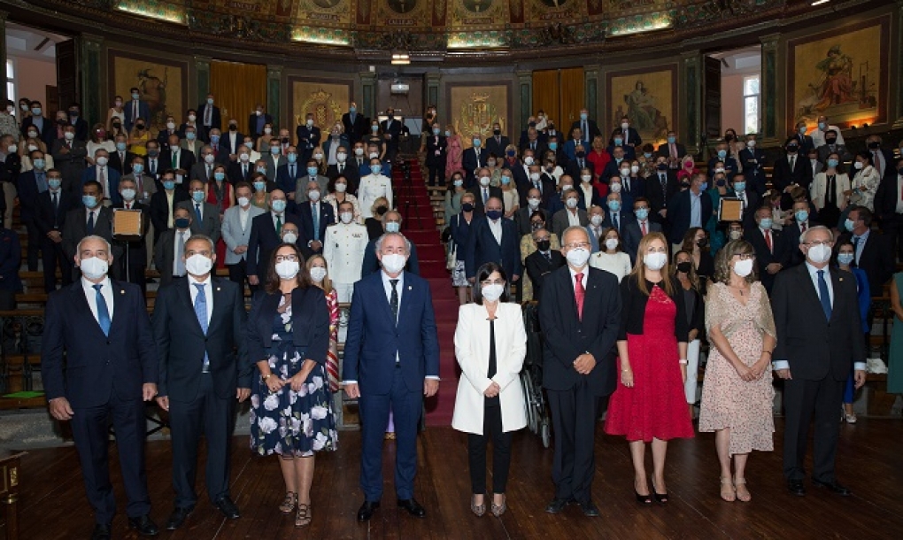 El Dr. Tomás Cobo reclama un gran pacto por la Sanidad en su toma de posesión como presidente del CGCOM