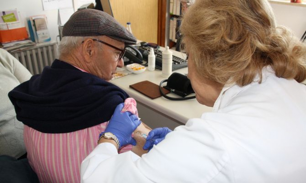&laquo;La vacunaci&oacute;n frente a la gripe permitir&aacute; tener m&aacute;s recursos disponibles para atender a pacientes COVID-19&raquo;