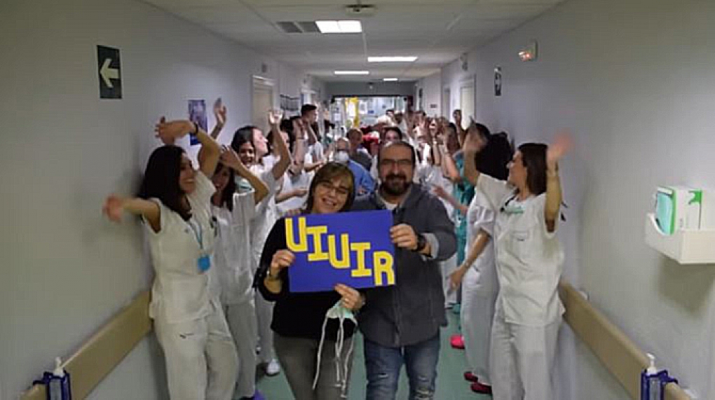 Pacientes y profesionales de Hematología se unen en un ‘lipdub’ que ensalza la importancia de ‘Vivir’