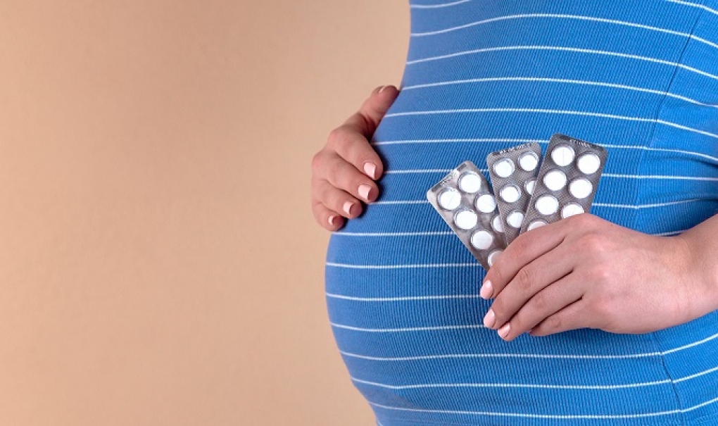 El uso de paracetamol durante el embarazo puede alterar el desarrollo fetal