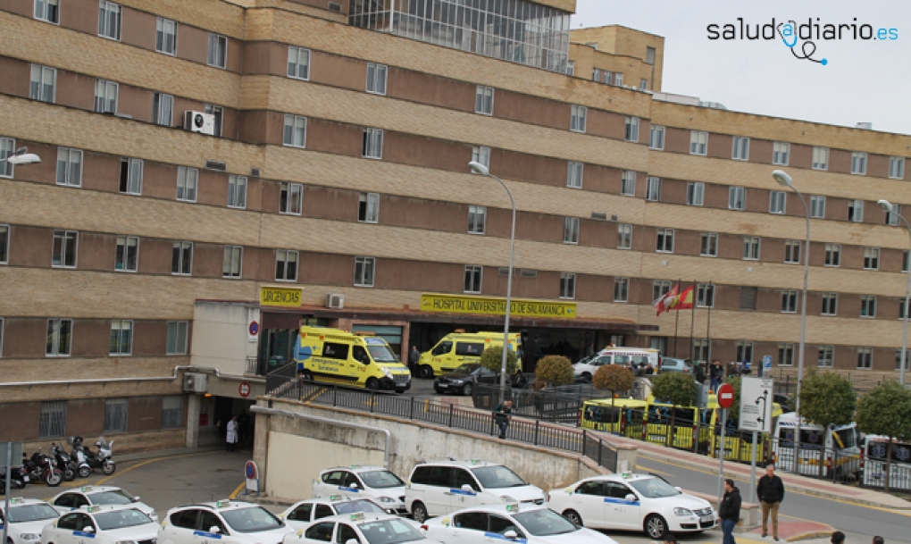 El hospital de Salamanca mantiene un mamógrafo fuera de servicio a pesar de las abultadas listas de espera