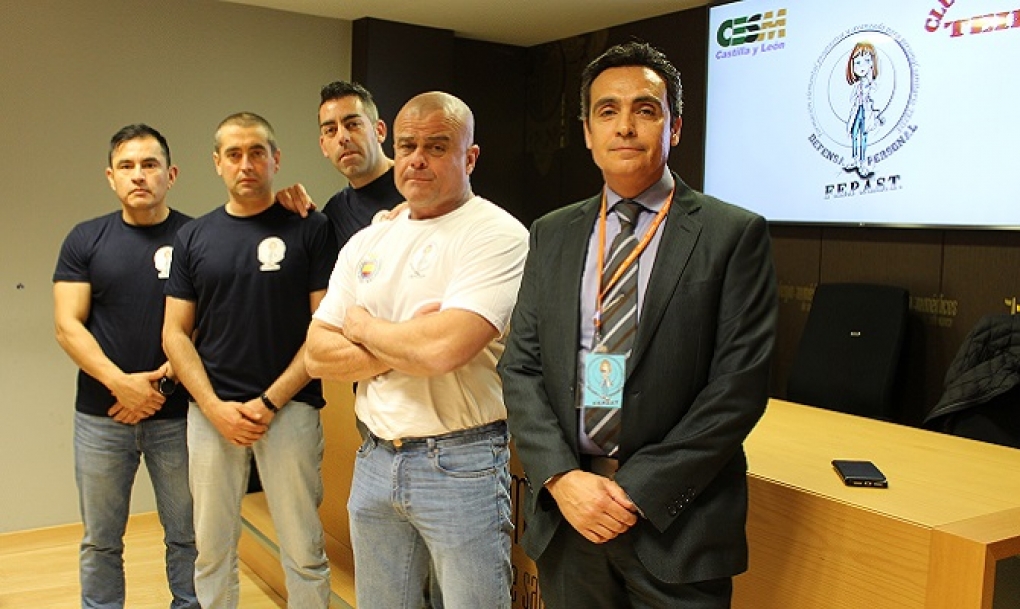 Pionero programa de defensa personal para que los médicos sepan actuar ante una agresión