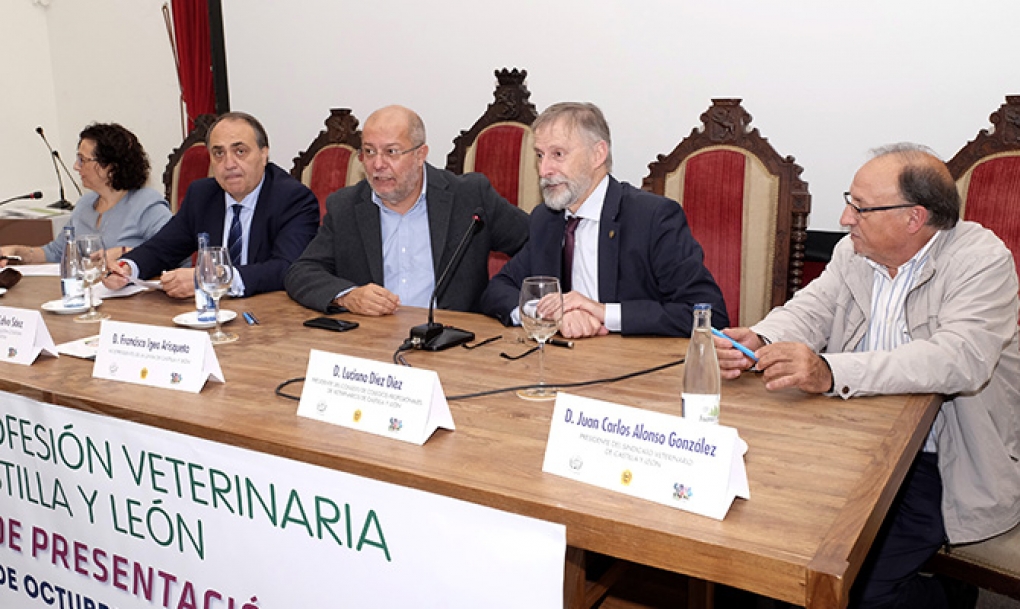 Igea destaca la «importancia» de los veterinarios para la salud pública