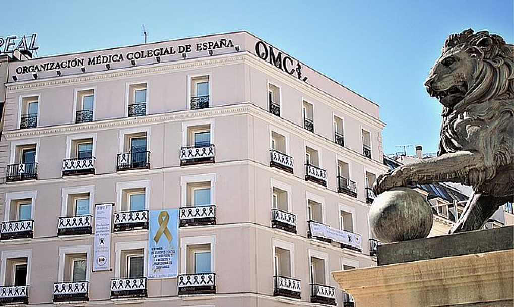 Un total de 112 médicos han fallecido durante la pandemia en España, uno cada tres días