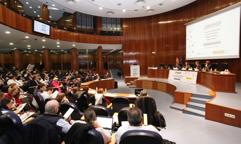 Campaña ‘Con la acrilamida no desentones. Elige dorado, elige salud’ para explicar los riesgos de esta sustancia en la cocina
