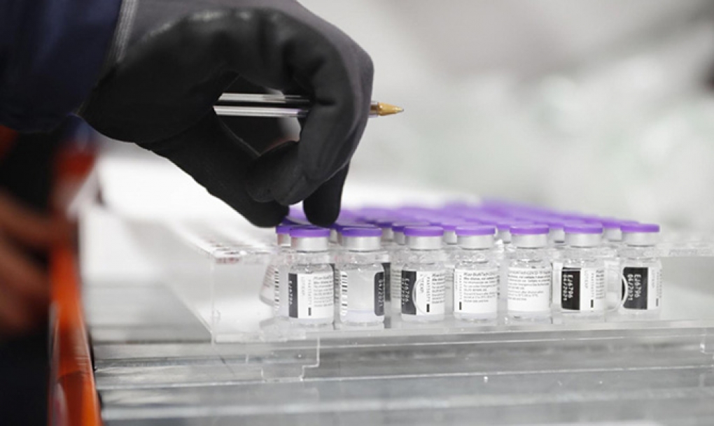 Seguras, eficaces y de bajo riesgo: los epidemiólogos responden a las dudas más frecuentes sobre las vacunas contra la covid-19