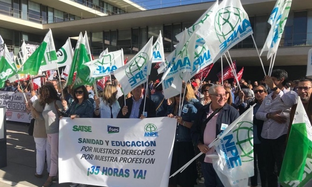 La Junta convoca el día 7 a los sindicatos y el 15 la mesa sectorial de Sanidad para negociar las 35 horas