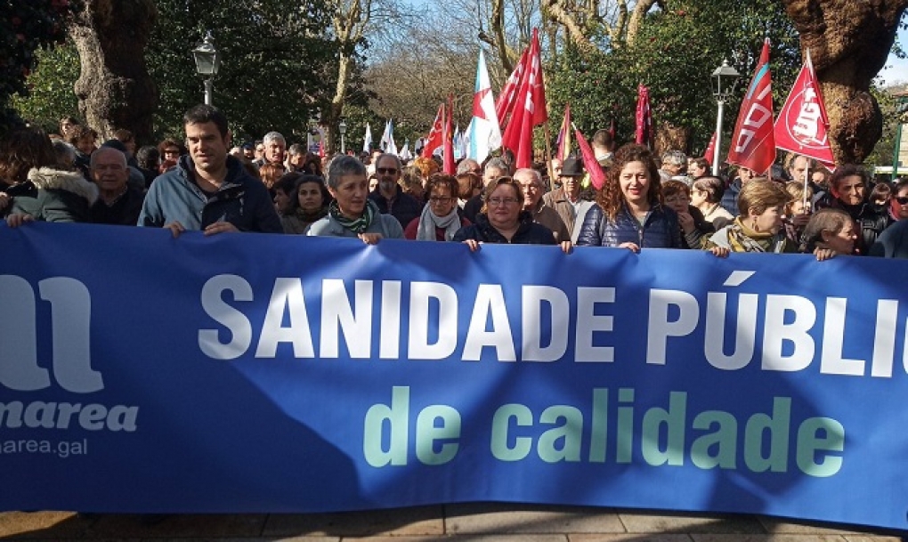 Manifestaciones históricas por la sanidad pública en Galicia y Teruel