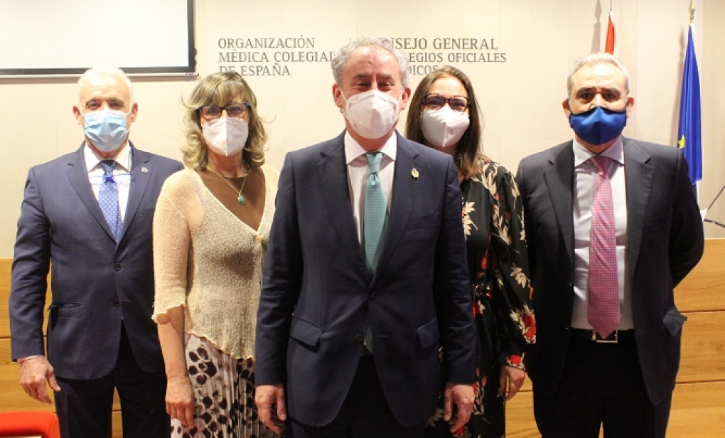 Los médicos insisten en la necesidad de un gran pacto por la sanidad que aborde con urgencia la reconstrucción del SNS