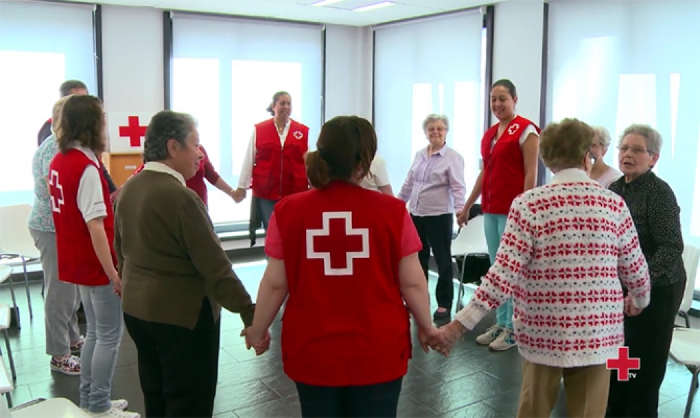 Más de 215.000 personas participan como voluntarias en Cruz Roja Española