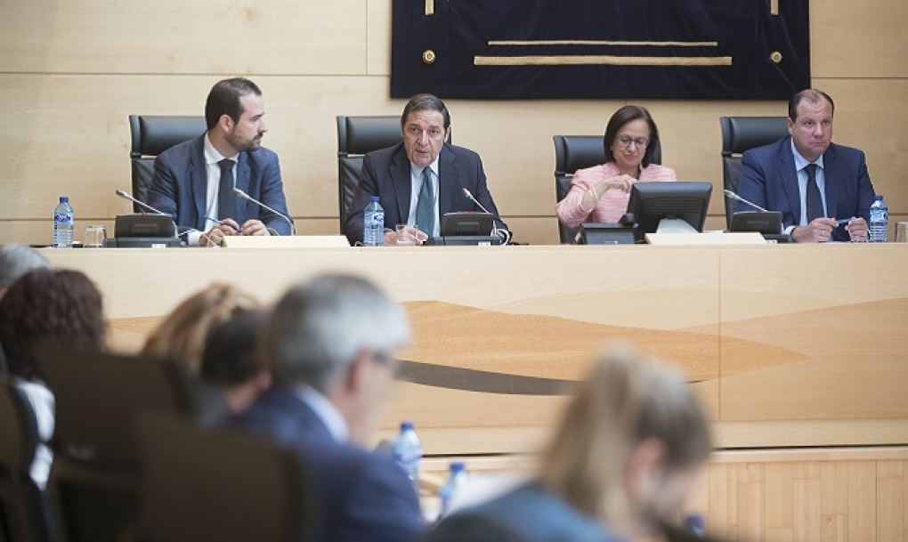 Sanidad asegura que las demandas de los médicos interinos de Castilla y León están fuera de la «legalidad»