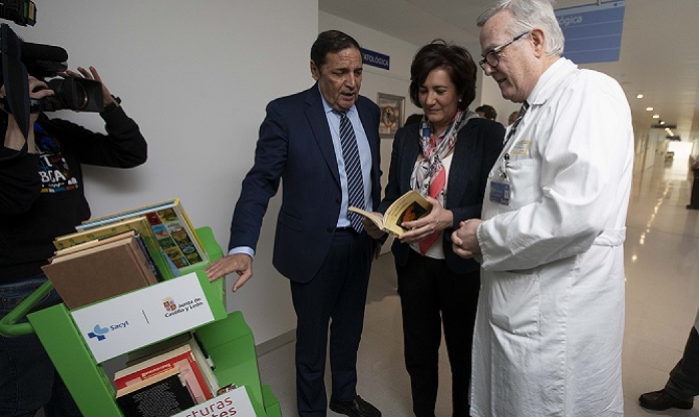 ‘Lecturas Pacientes’ para contribuir al bienestar de las personas hospitalizadas