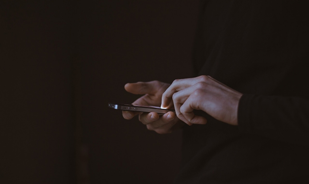 El teléfono 016 contra la violencia de género registró en 2015 el máximo histórico en llamadas
