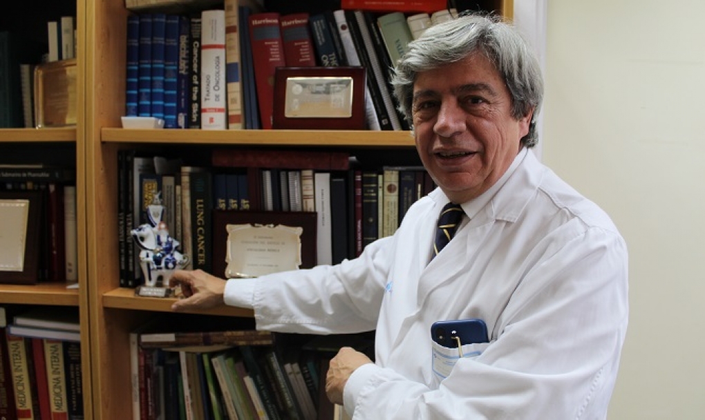 «Lo que podemos y debemos hacer contra el cáncer es algo muy elemental y que no hacemos: prevención»