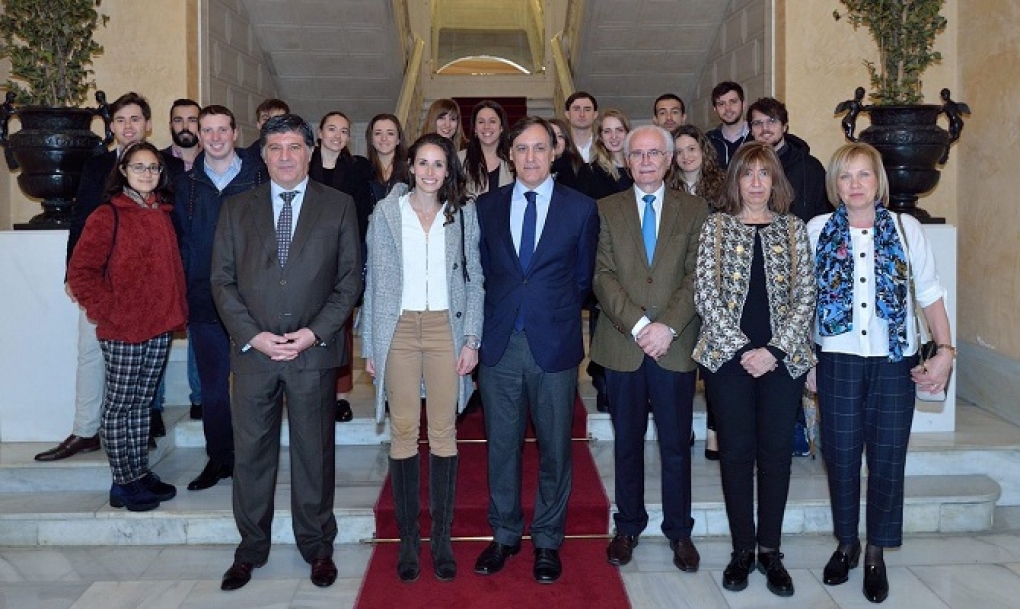 Recepción municipal a los médicos con mejor examen MIR procedentes de la Facultad Salamanca