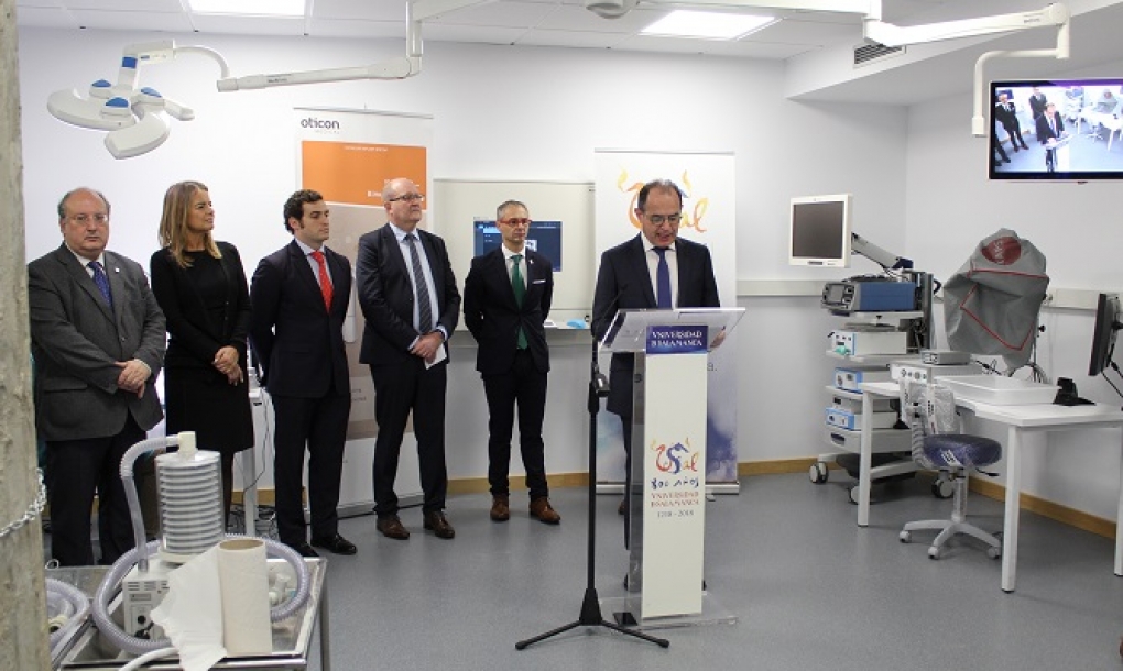 La Universidad de Salamanca estrena un laboratorio quirúrgico de base de cráneo, único en España, para la formación en Otorrinolaringología