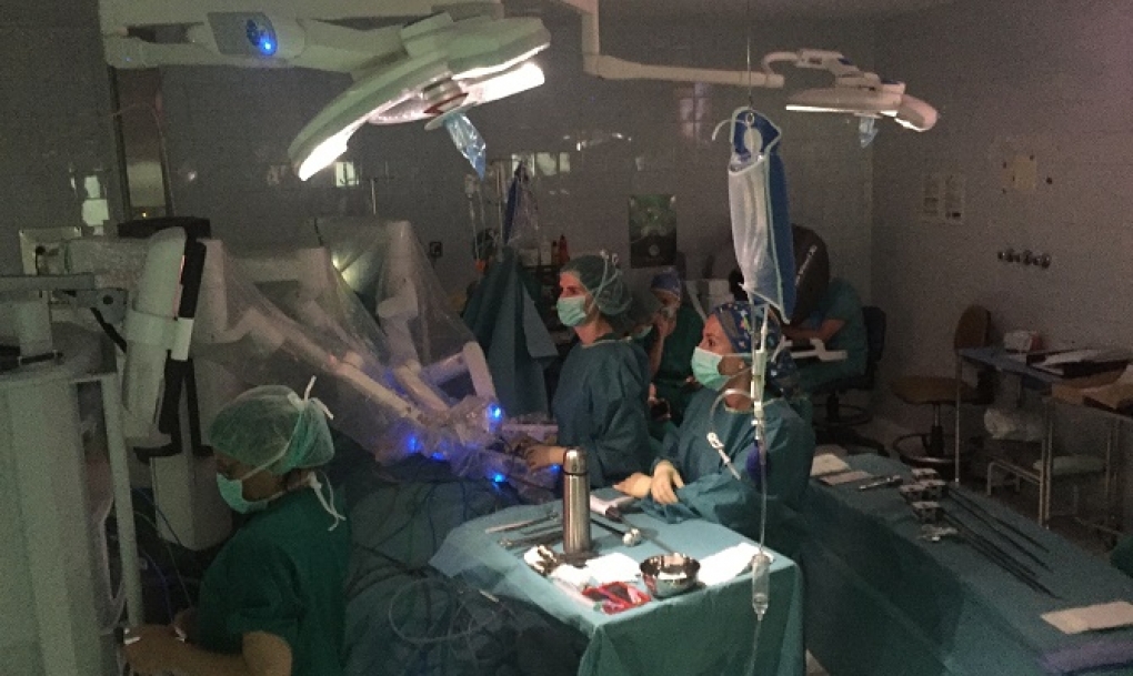 Realizadas con éxito las primeras cuatro operaciones con el robot &#8216;Da Vinci&#8217; en el hospital de Salamanca