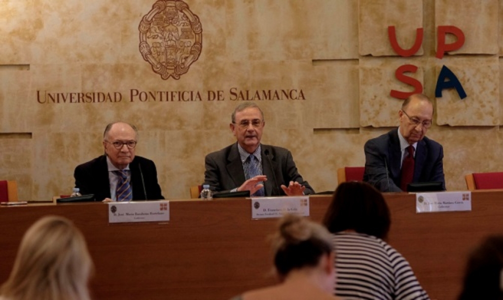 Los directores del máster de gestión sanitaria piden profesionales ajenos «a los vaivenes políticos» para garantizar la eficacia del Sistema de Salud